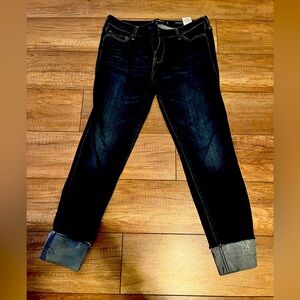 Hollister cropped pants